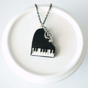 Collier Piano à queue noir et blanc