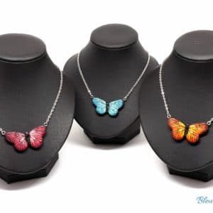 Collier papillon – 3 couleurs au choix